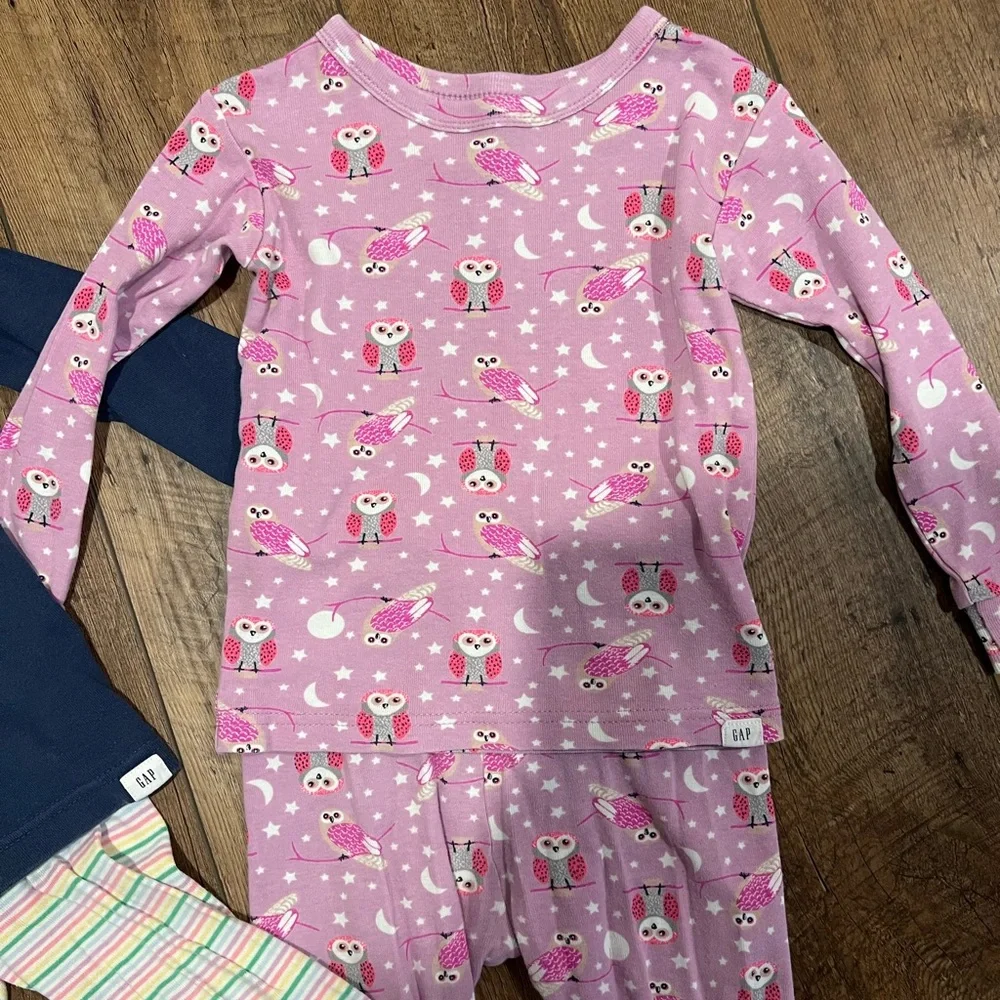 Baby Gap Bundle of 2 Pajama Sets, 2T